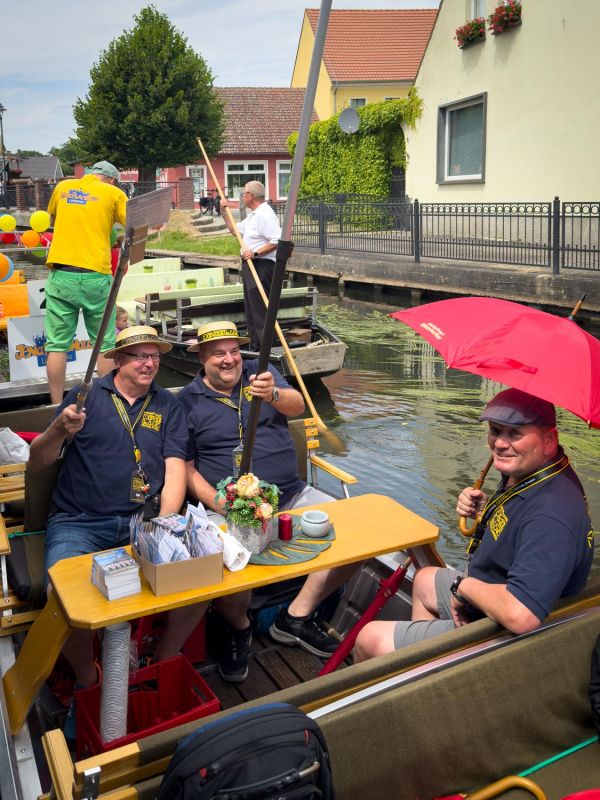 Fotor&uuml;ckblick: 51. L&uuml;bbenauer Kahnkorso 2025 