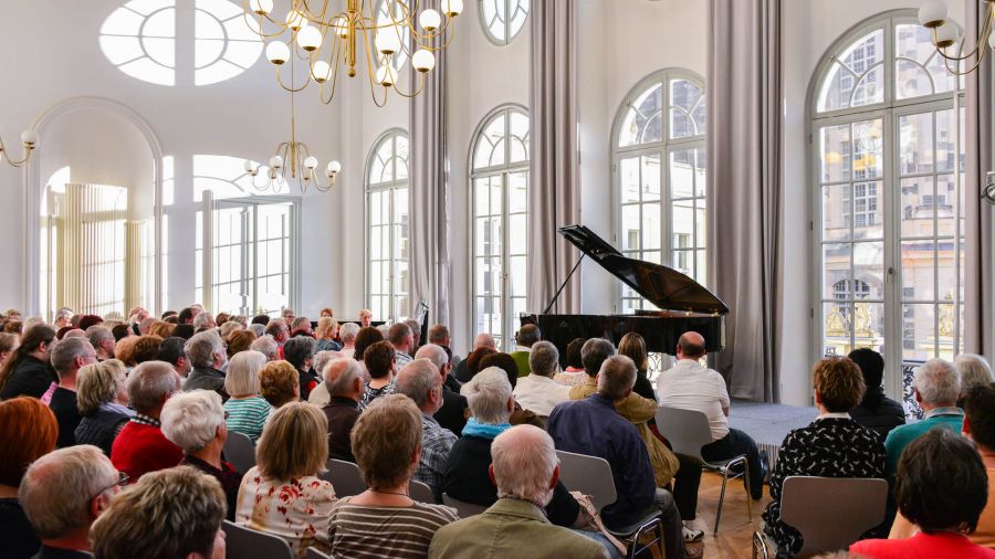 Im Konzert: Dan Popek, Robert-Schumann-Festsaal Coselpalais, 