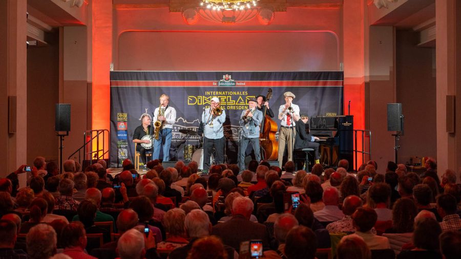 Das Gro&szlig;e Konzert, L&ouml;wensaal/Tresor Dresden, 