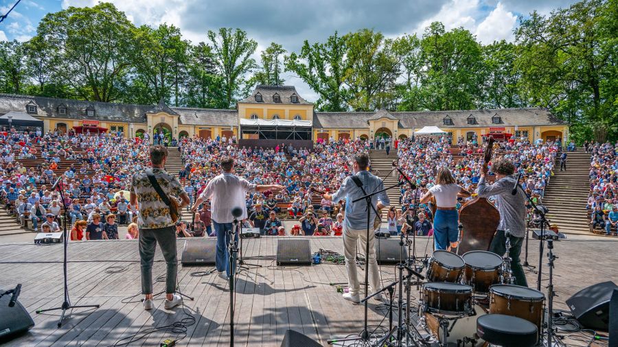 Open-Air-Gala, Freilichtb&uuml;hne &raquo;Junge Garde&laquo;, 