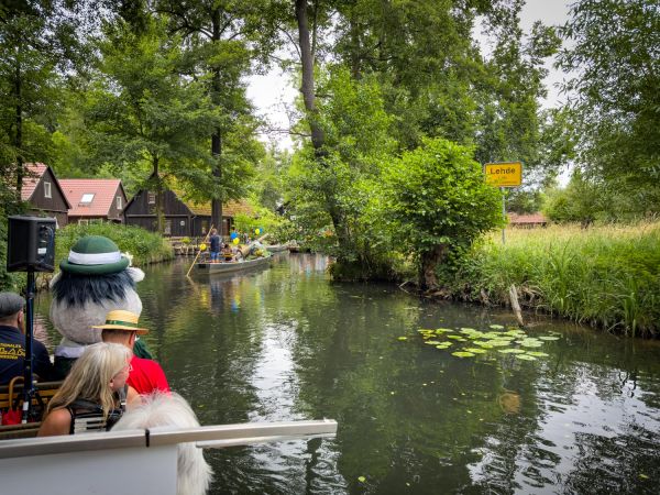 Fotor&uuml;ckblick: 51. L&uuml;bbenauer Kahnkorso 2025 